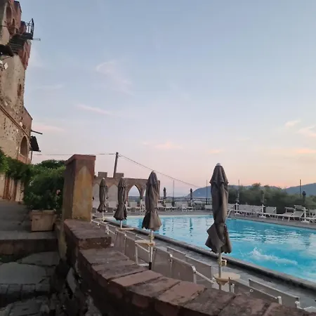 Κάμπινγκ With Private Jacuzzi *